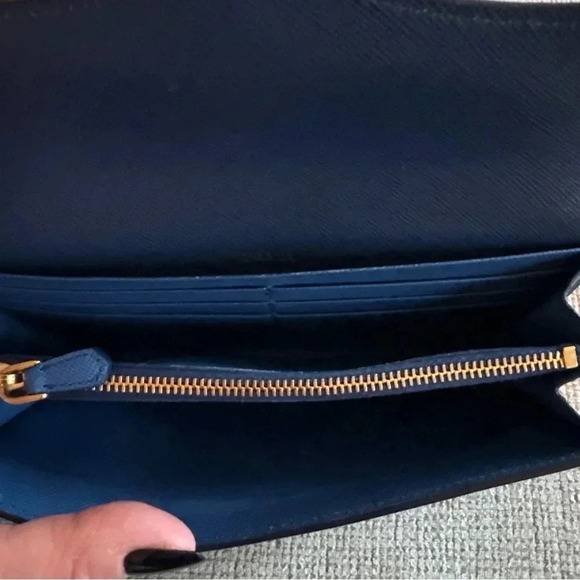 PRADA Saffiano Wave Continental Flap Wallet Bluette & Azzurro - Picture 9 of 15